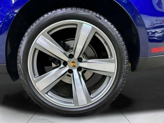 Used 2024 Porsche Macan image 19