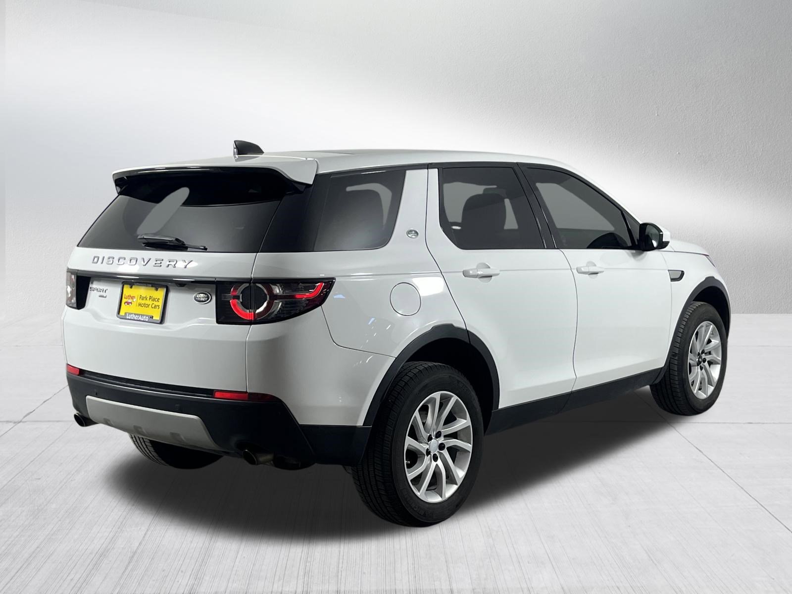 Used 2019 Land Rover Discovery Sport HSE image 7