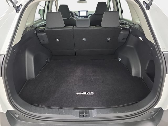 Certified 2024 Toyota RAV4 XLE AWD/4WD image 31
