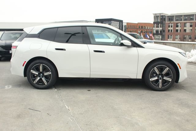 New 2026 BMW iX xDrive45 image 10