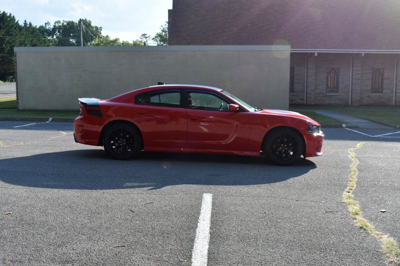 Used 2017 Dodge Charger R/T RWD image 8