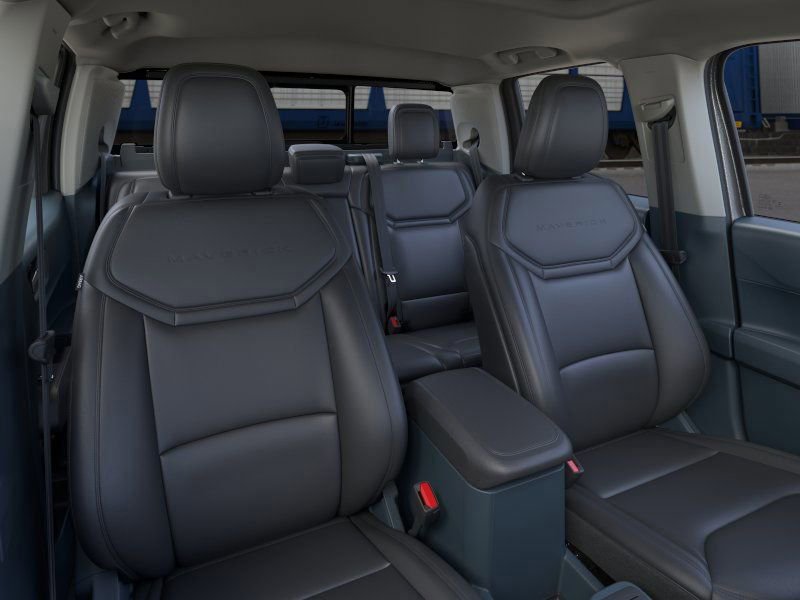 New 2026 Ford Maverick Lariat w/ Black Appearance Package image 10