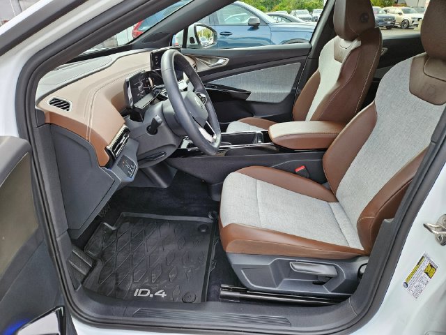 Used 2023 Volkswagen ID.4 Pro AWD/4WD image 15