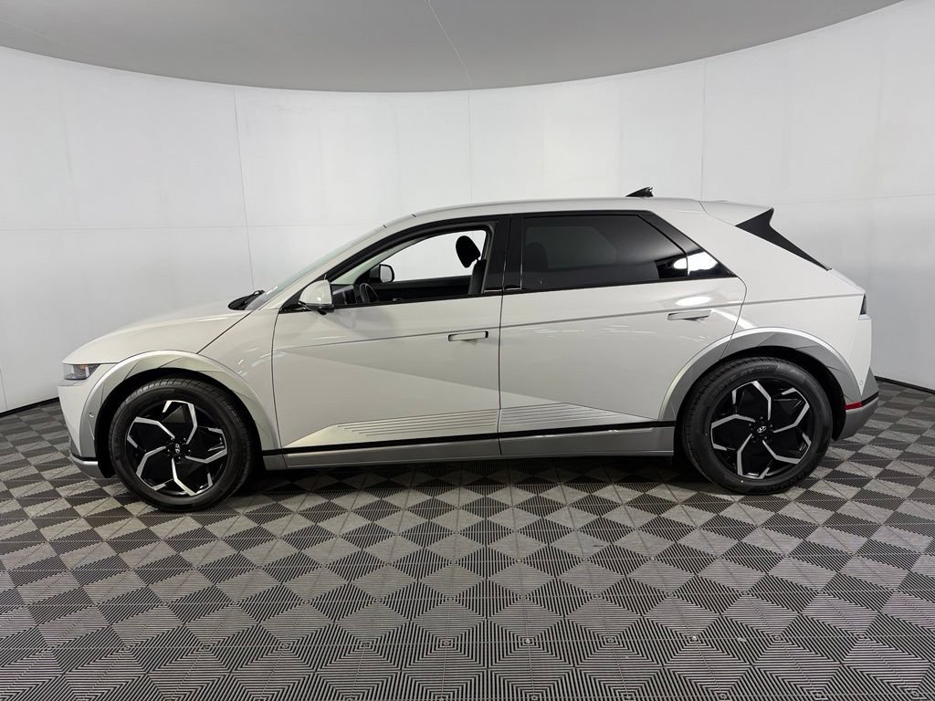 Used 2024 Hyundai Ioniq 5 Limited RWD image 11