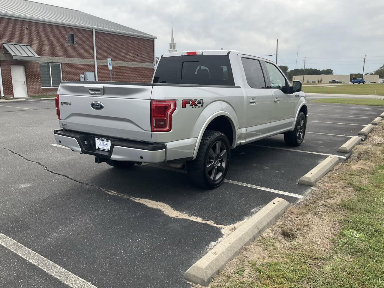 Used 2015 Ford F150 Lariat w/ Equipment Group 502A Luxury AWD/4WD image 6