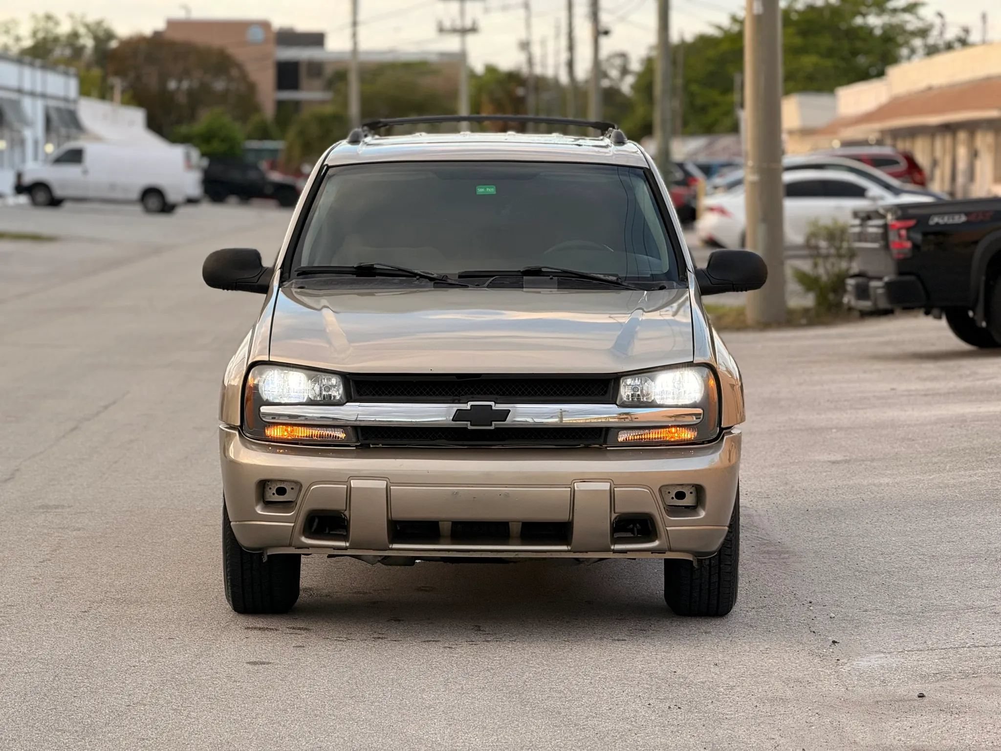 Used 2005 Chevrolet TrailBlazer LS w/ LS Preferred Equipment Group RWD image 2