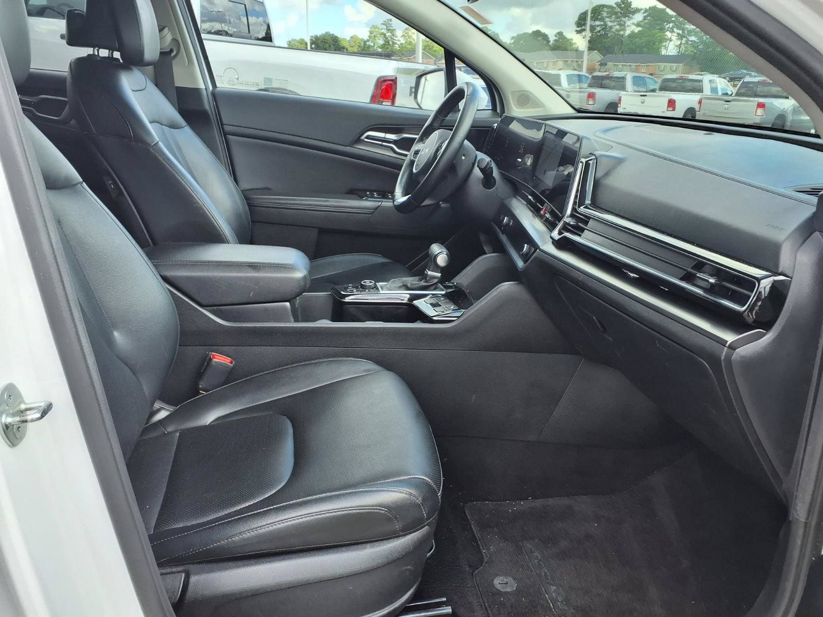 Used 2024 Kia Sportage EX FWD image 20