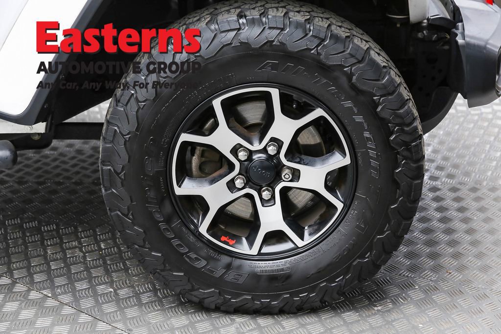 Used 2020 Jeep Wrangler Unlimited Rubicon w/ LED Lighting Group AWD/4WD image 34