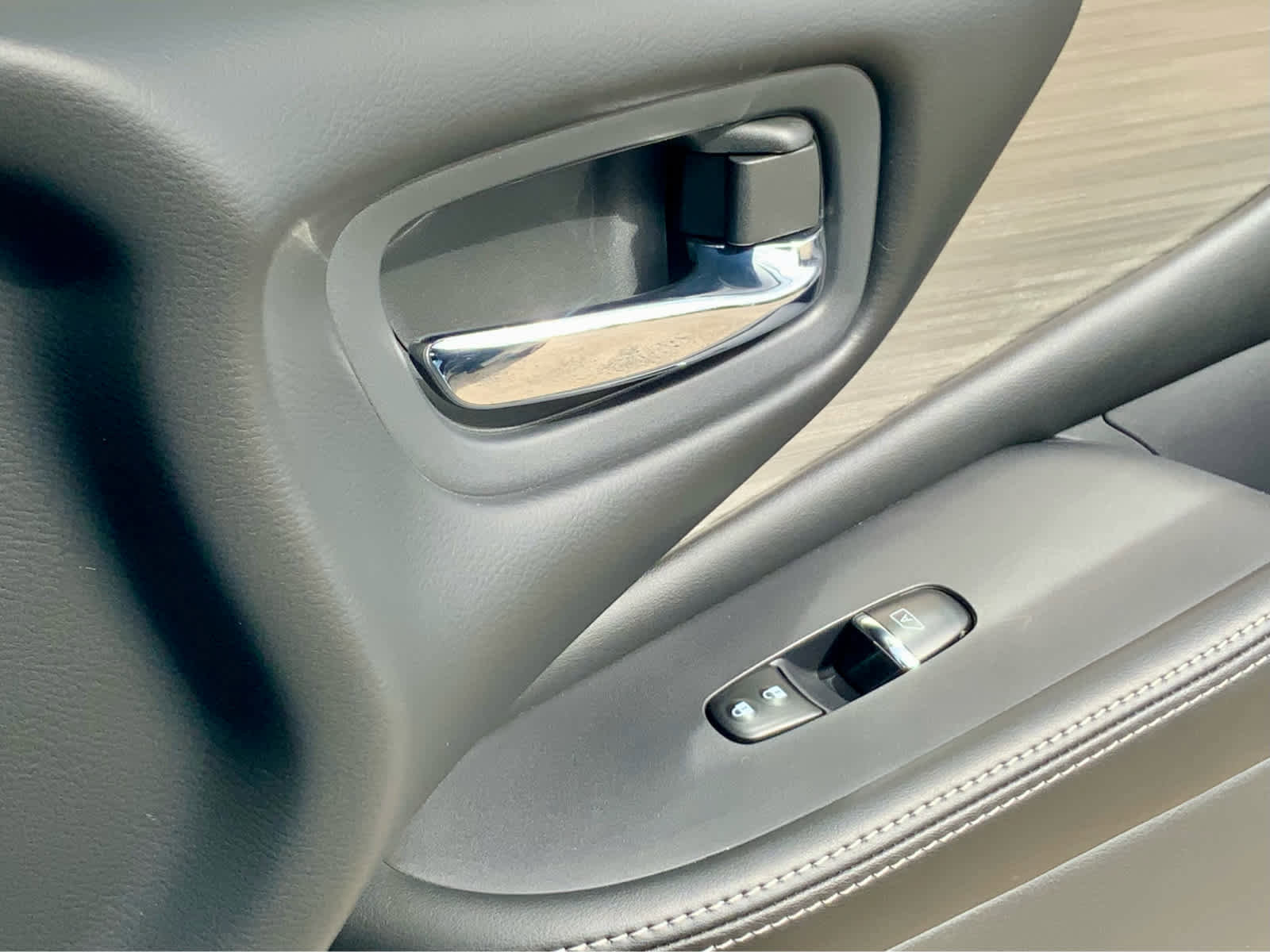 Used 2018 Nissan Murano SV image 51