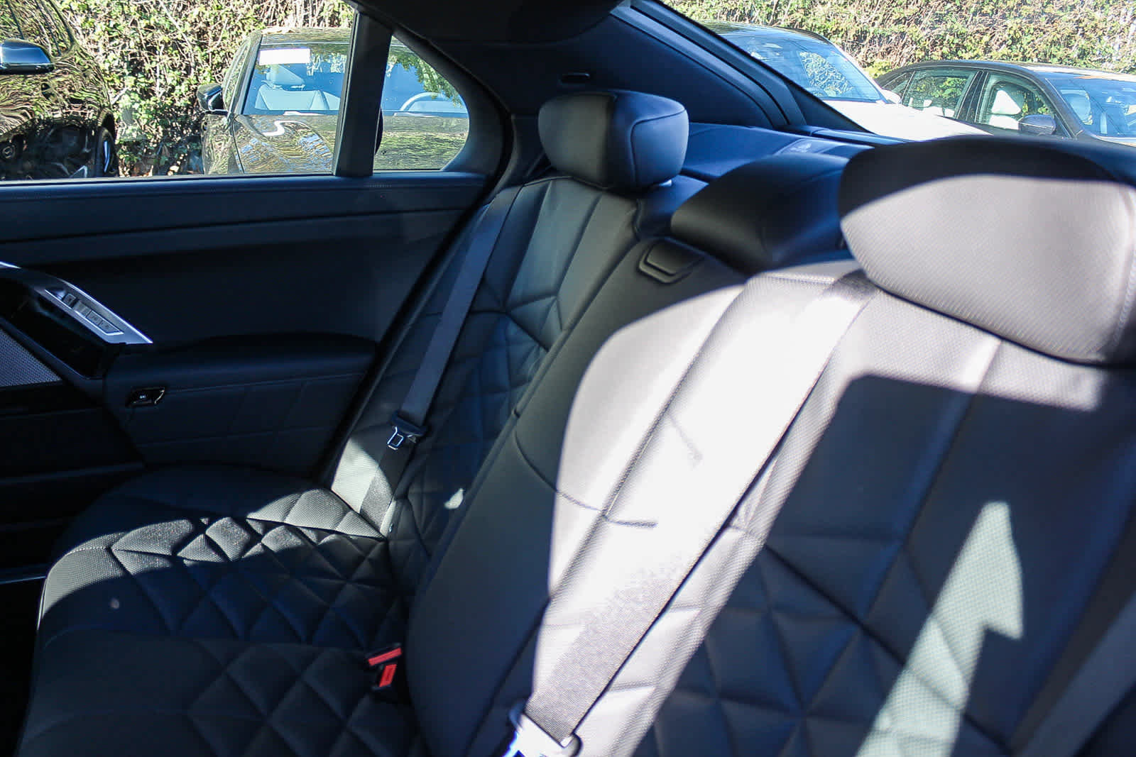 New 2026 BMW 740i image 18