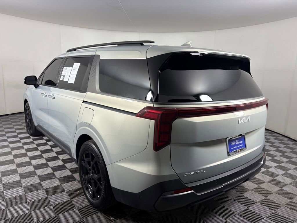 Used 2025 Kia Carnival SX image 5