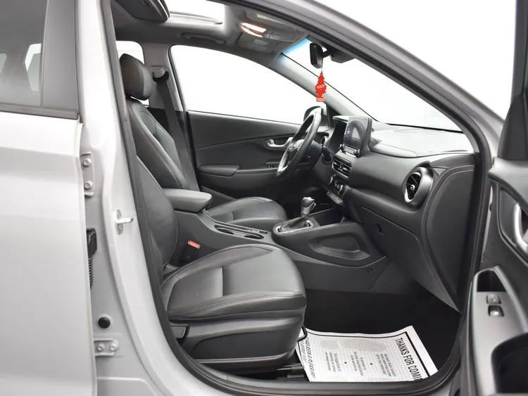 Used 2022 Hyundai Kona Limited w/ Cargo Package image 17