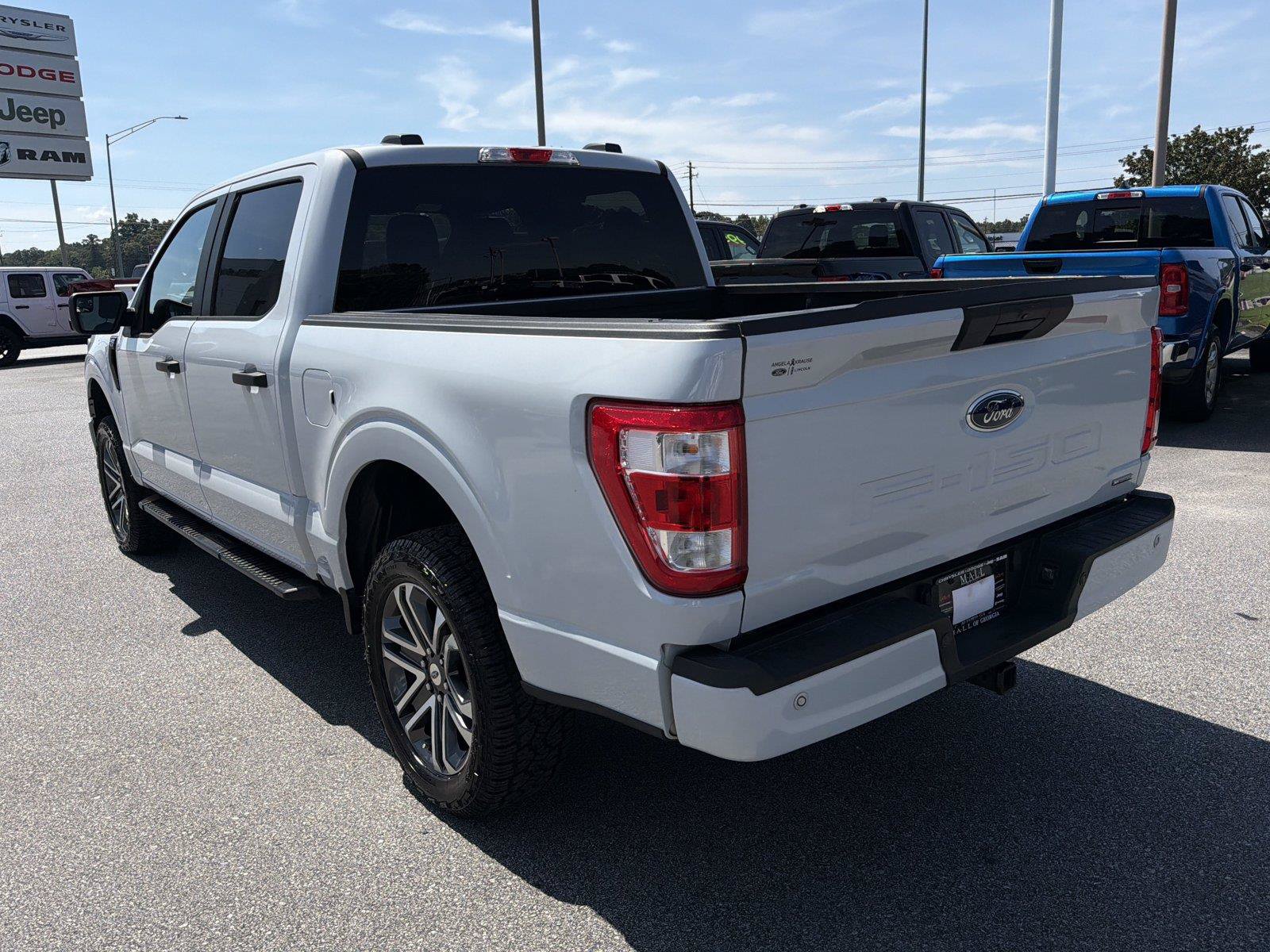Used 2022 Ford F150 XL w/ STX Appearance Package AWD/4WD image 7