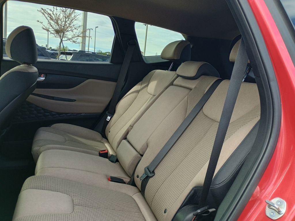 Used 2023 Hyundai Santa Fe SEL w/ Cargo Package AWD/4WD image 16