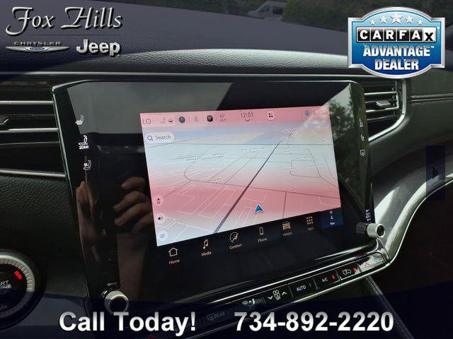 Certified 2024 Jeep Wagoneer 4WD w/ Premium Group I image 22