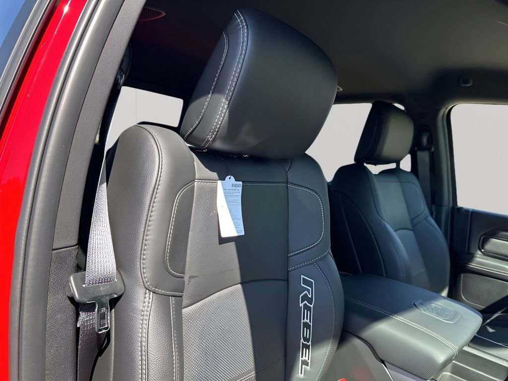 New 2026 RAM 2500 Rebel AWD/4WD image 15