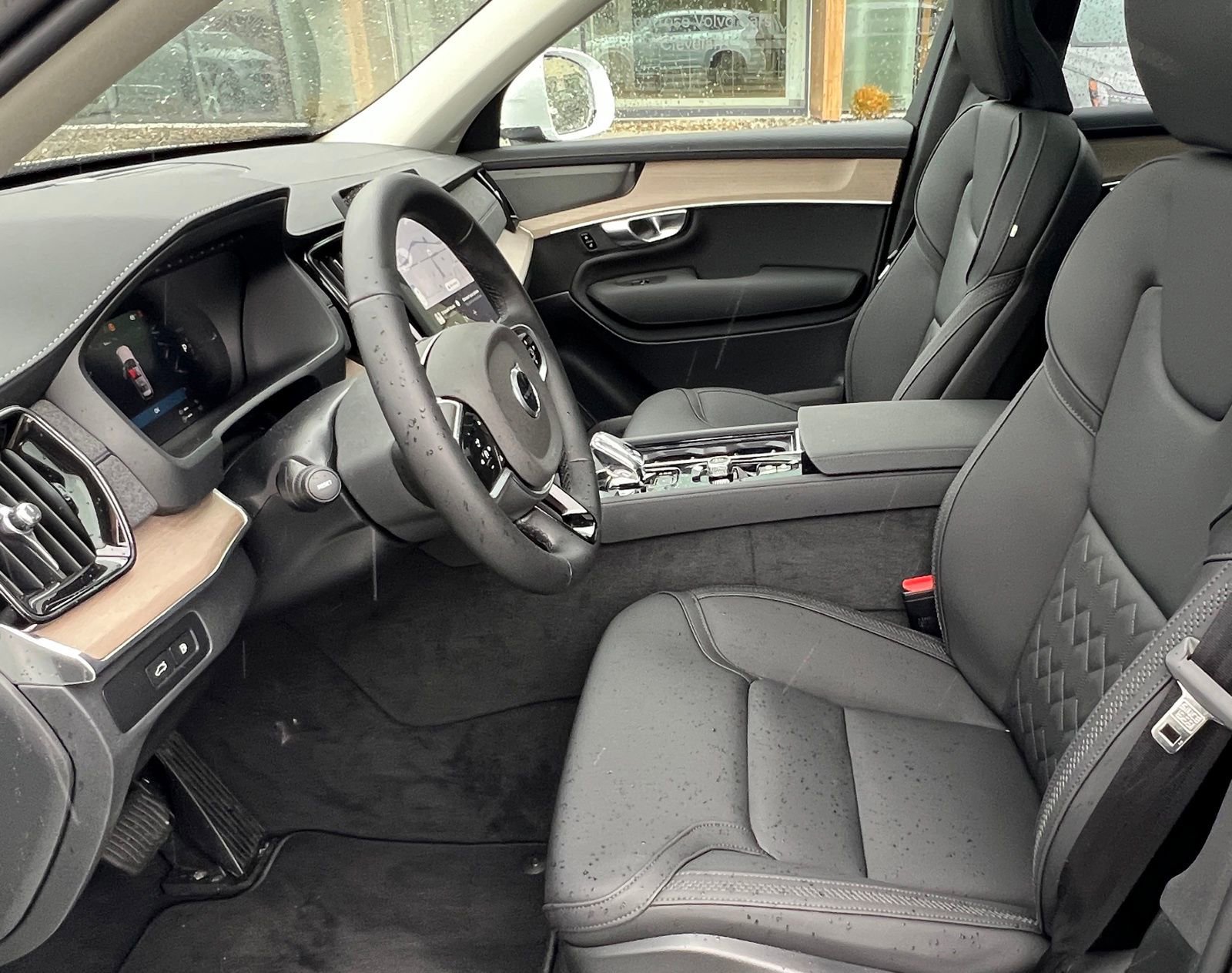 New 2026 Volvo XC90 T8 Plus image 12