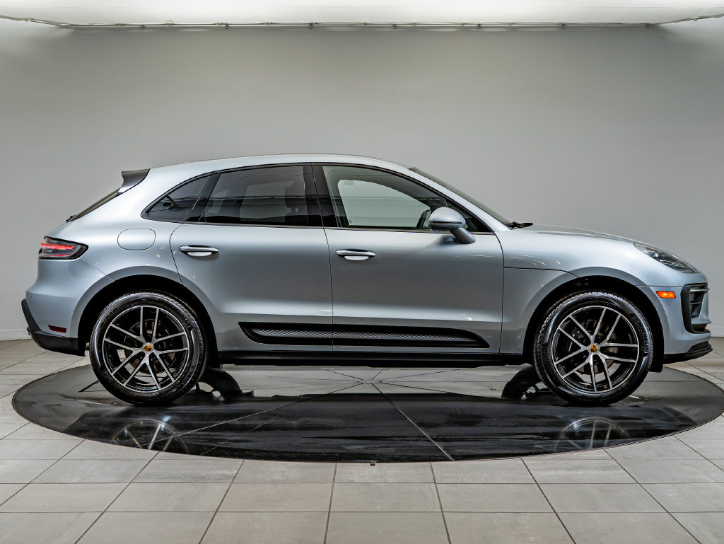 New 2026 Porsche Macan AWD/4WD image 9