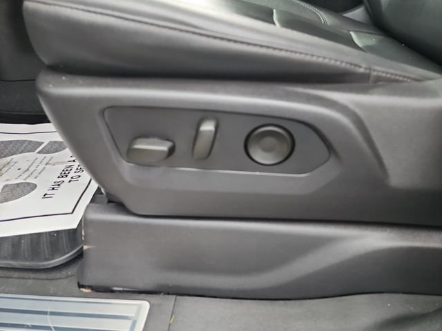 Used 2024 Chevrolet Silverado 3500 LTZ w/ LTZ Convenience Package image 15