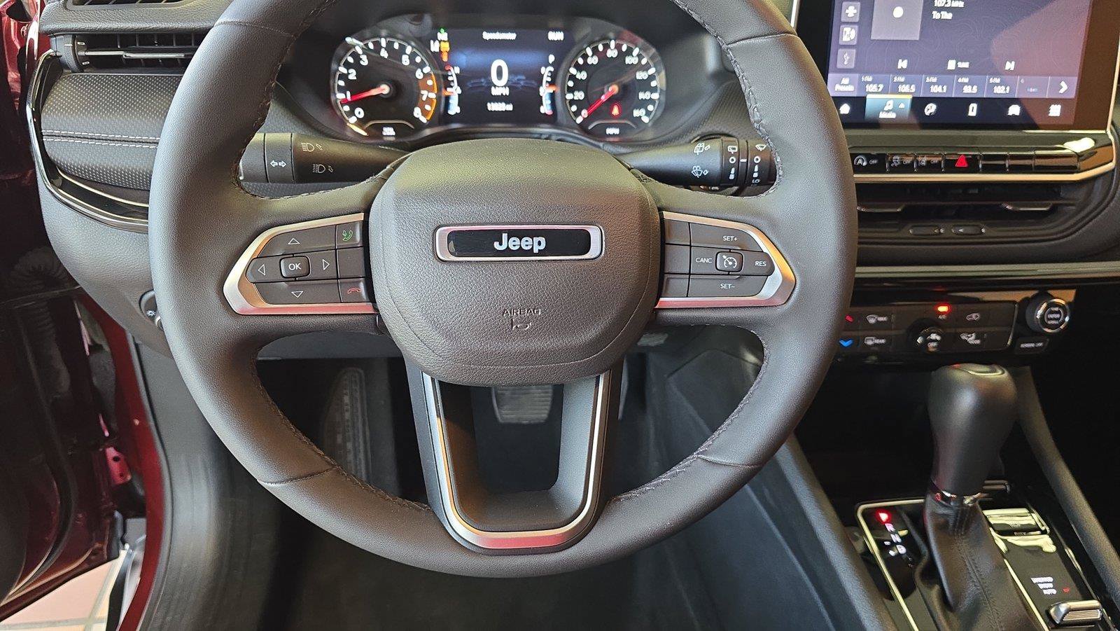 Used 2022 Jeep Compass Latitude AWD/4WD image 26