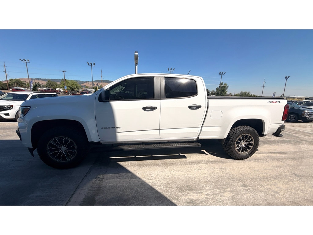 Used 2021 Chevrolet Colorado W/T w/ WT Convenience Package AWD/4WD image 2