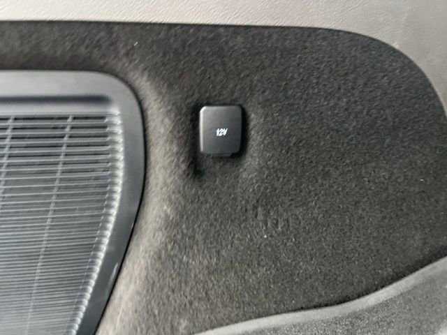 Used 2021 Lincoln Corsair AWD w/ Premium Package image 12