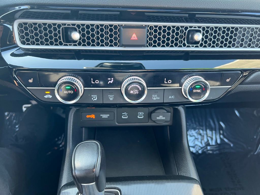 Used 2025 Honda Civic Sport image 26