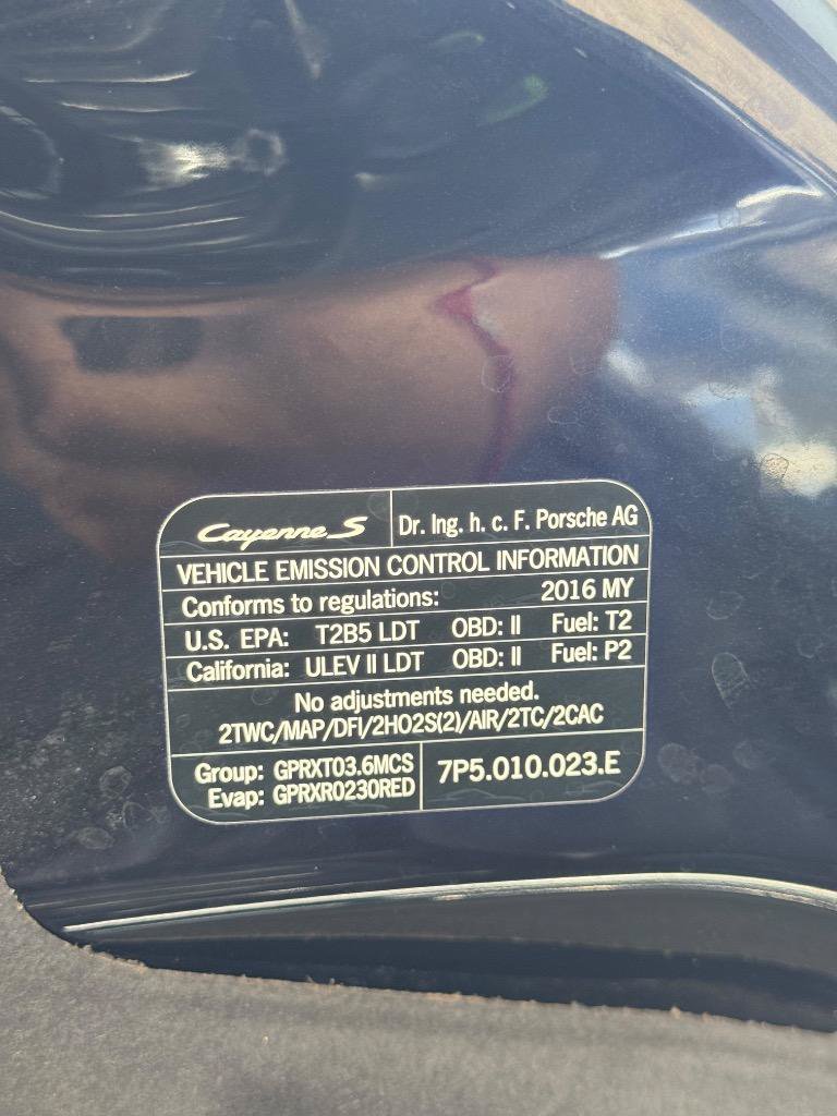 Used 2016 Porsche Cayenne S AWD/4WD image 33