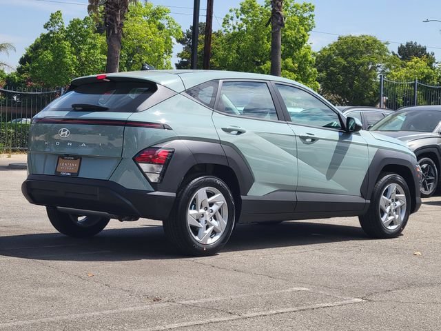New 2027 Hyundai Kona SE FWD image 4