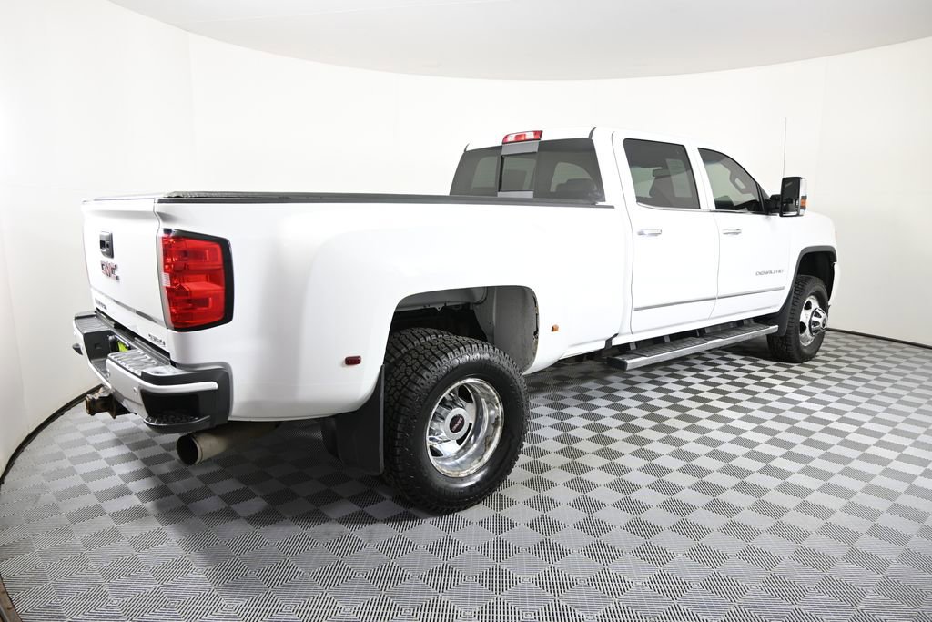 Used 2017 GMC Sierra 3500 Denali w/ Duramax Plus Package AWD/4WD image 7