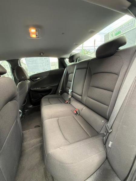 Used 2023 Chevrolet Malibu LT w/ Driver Confidence Package FWD image 13