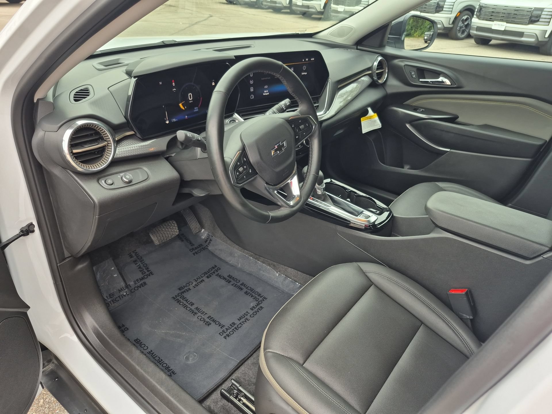 Certified 2025 Chevrolet Trax ACTIV w/ Driver Confidence Package FWD image 11