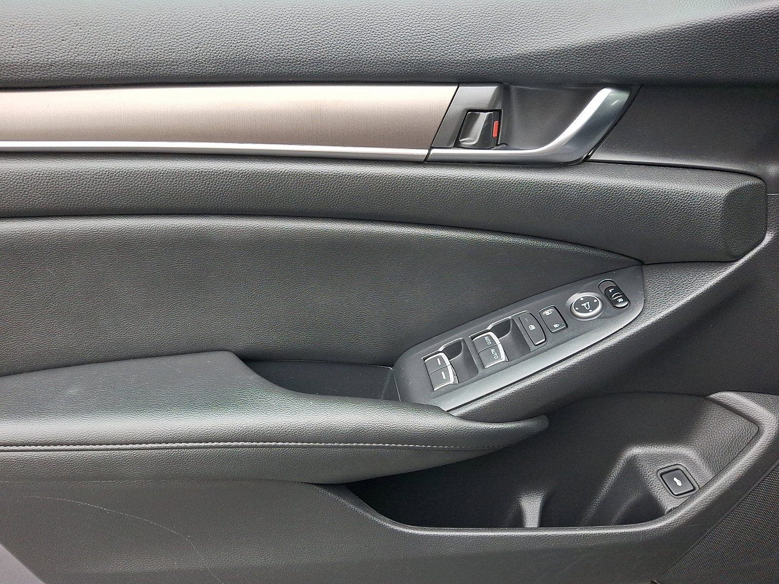 Certified 2020 Honda Accord LX image 11
