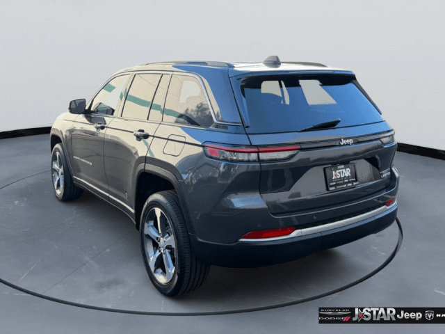 New 2026 Jeep Grand Cherokee Limited RWD image 6