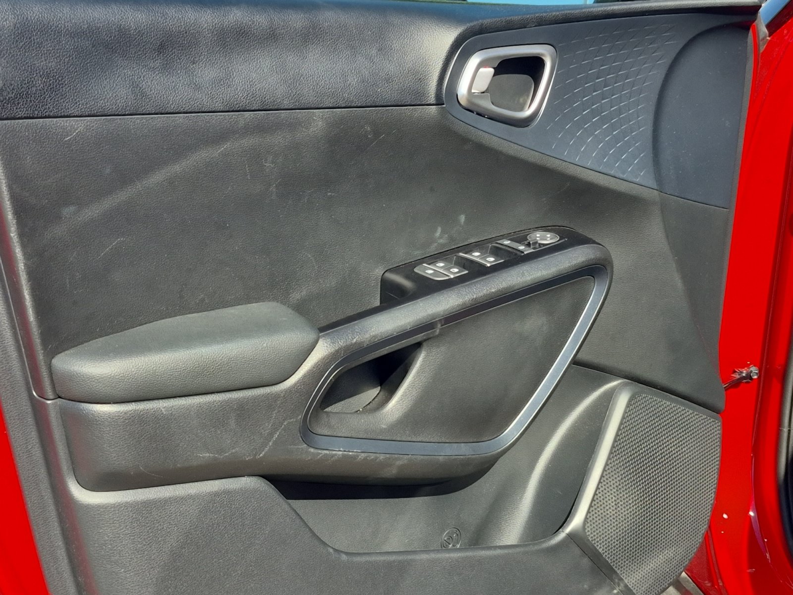 Used 2025 Kia Soul EX FWD image 14