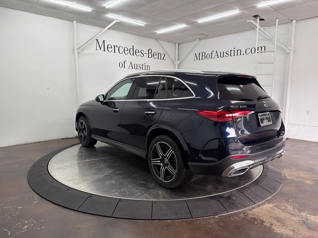 Used 2023 Mercedes-Benz GLC 300 4MATIC image 5
