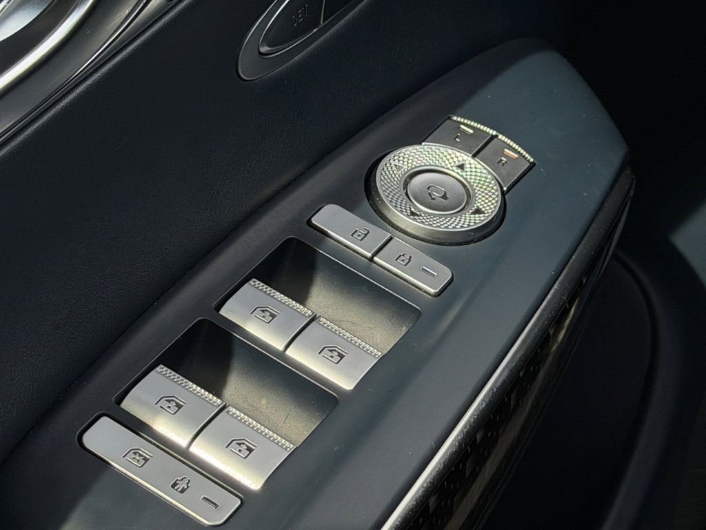 Used 2022 Genesis GV70 3.5T Sport w/ Sport Prestige Package image 22