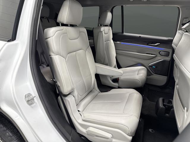 Used 2021 Jeep Grand Cherokee L Overland w/ Advanced Protech Group III image 35