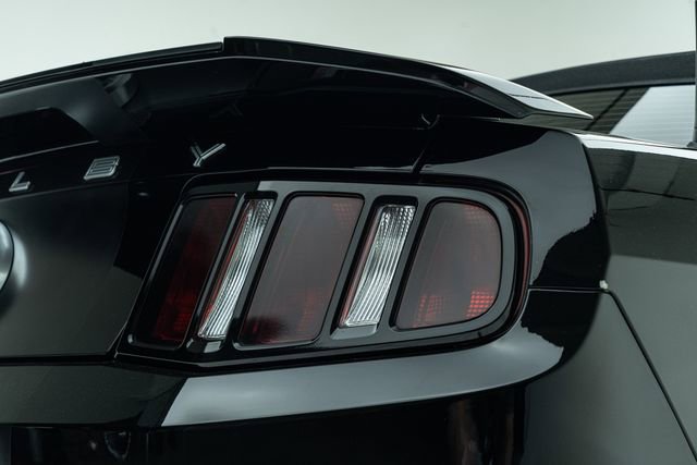 Used 2012 Ford Mustang Shelby GT500 w/ Electronics Pkg RWD image 16