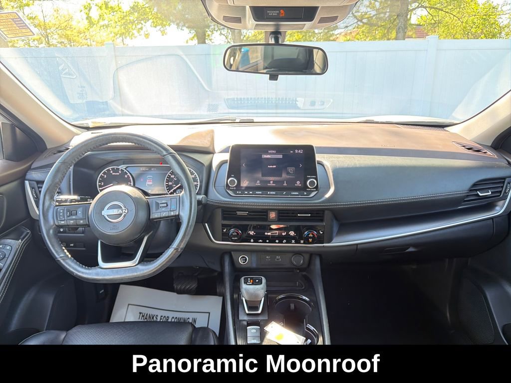 Used 2023 Nissan Rogue SV w/ SV Premium B Package image 15