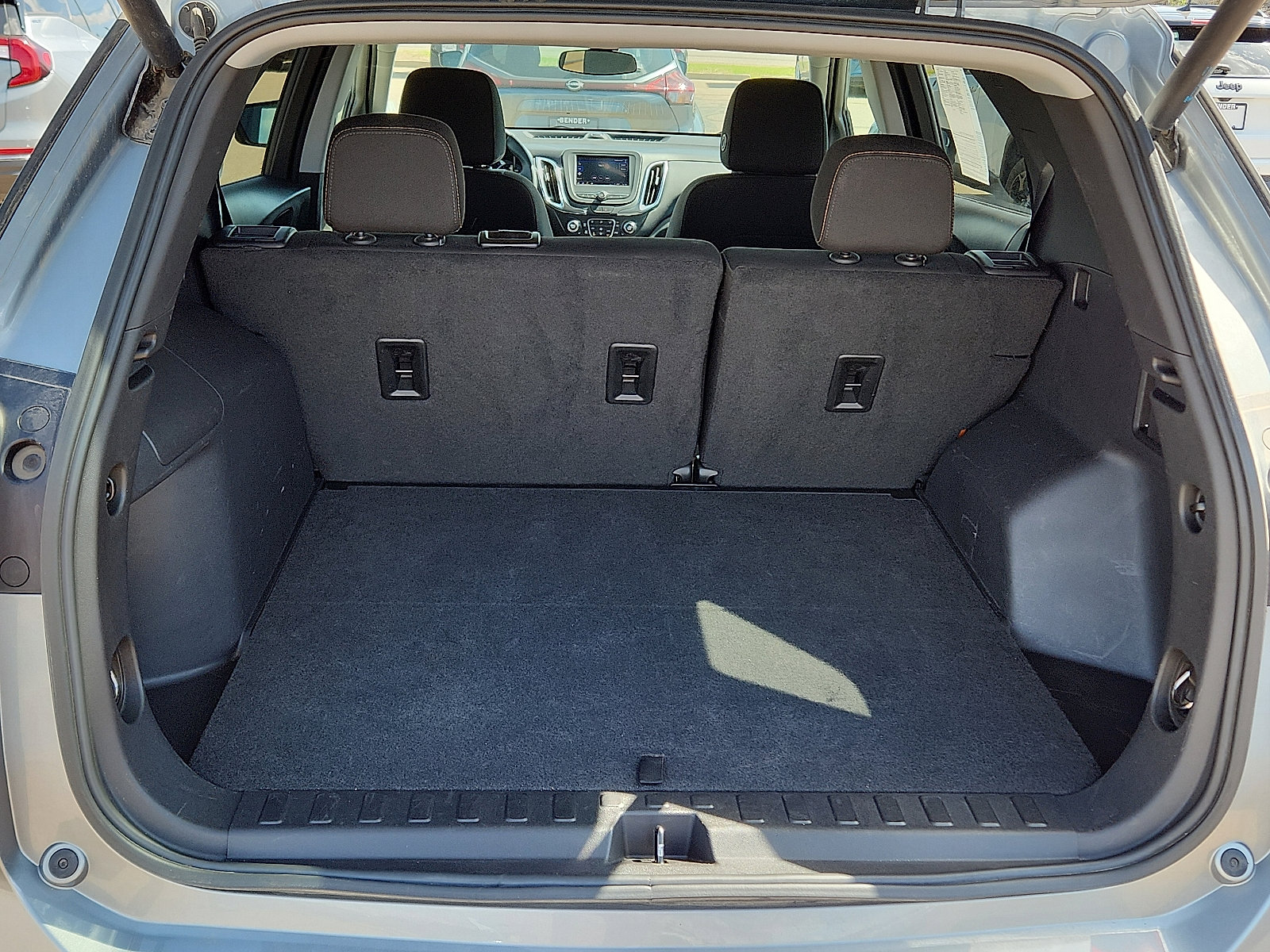 Used 2024 Chevrolet Equinox LT image 8