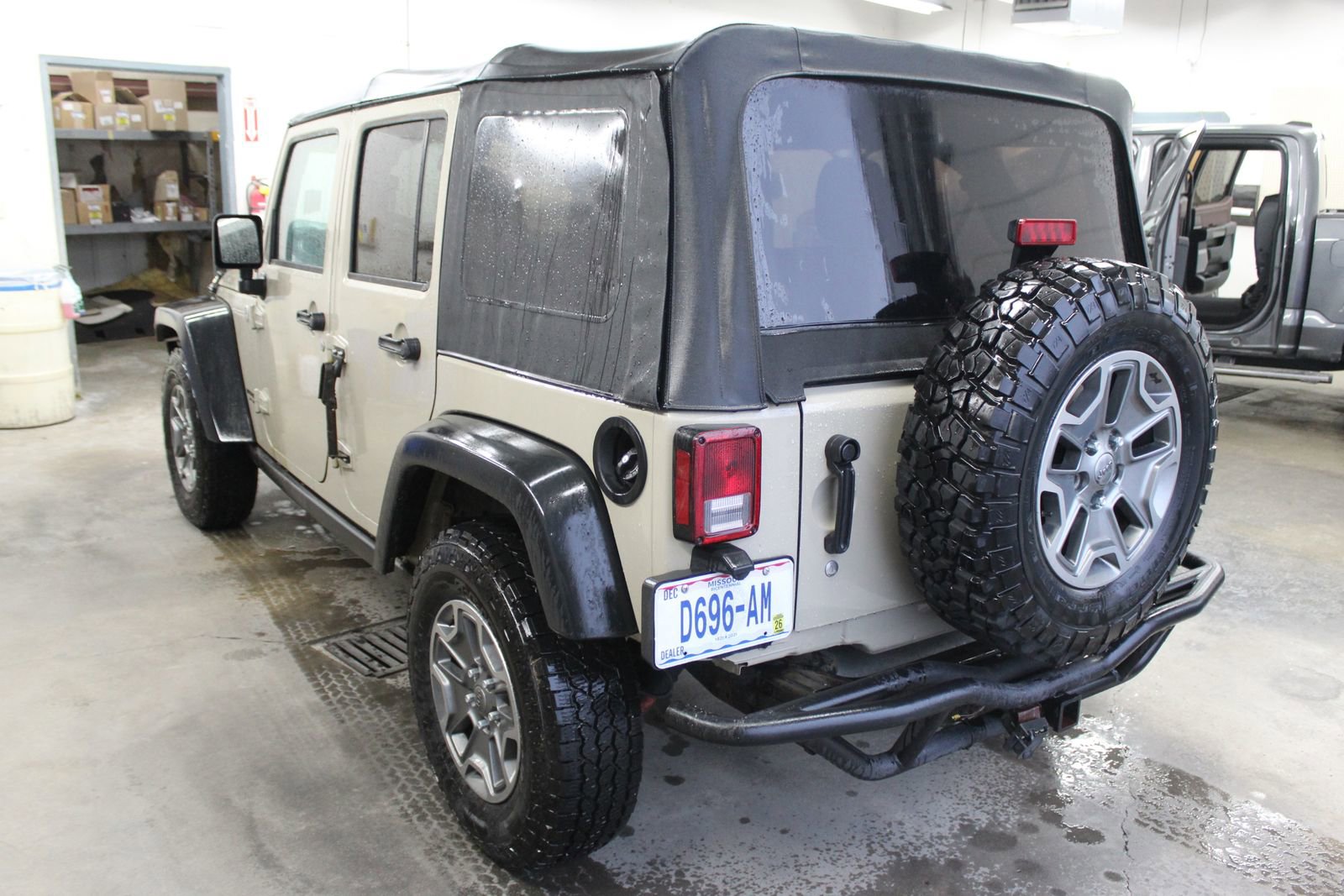 Used 2017 Jeep Wrangler Unlimited Rubicon w/ Connectivity Group image 4