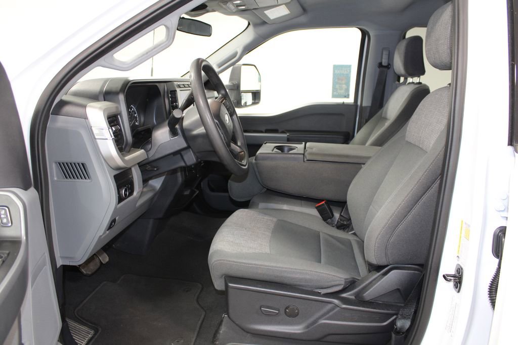 Used 2024 Ford F250 XLT image 26