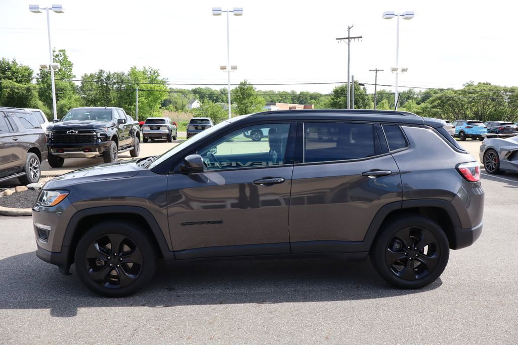 Used 2018 Jeep Compass Latitude w/ Popular Equipment Group FWD image 23