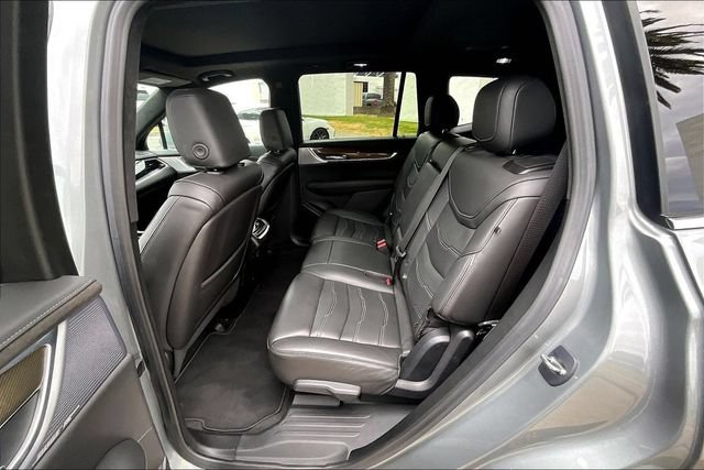 Used 2023 Cadillac XT6 Premium Luxury w/ Platinum Package AWD/4WD image 26