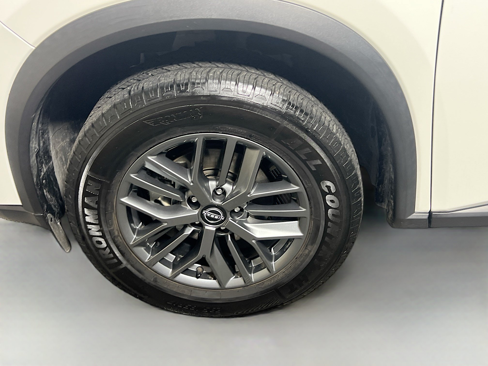 Used 2024 Nissan Rogue S FWD image 13