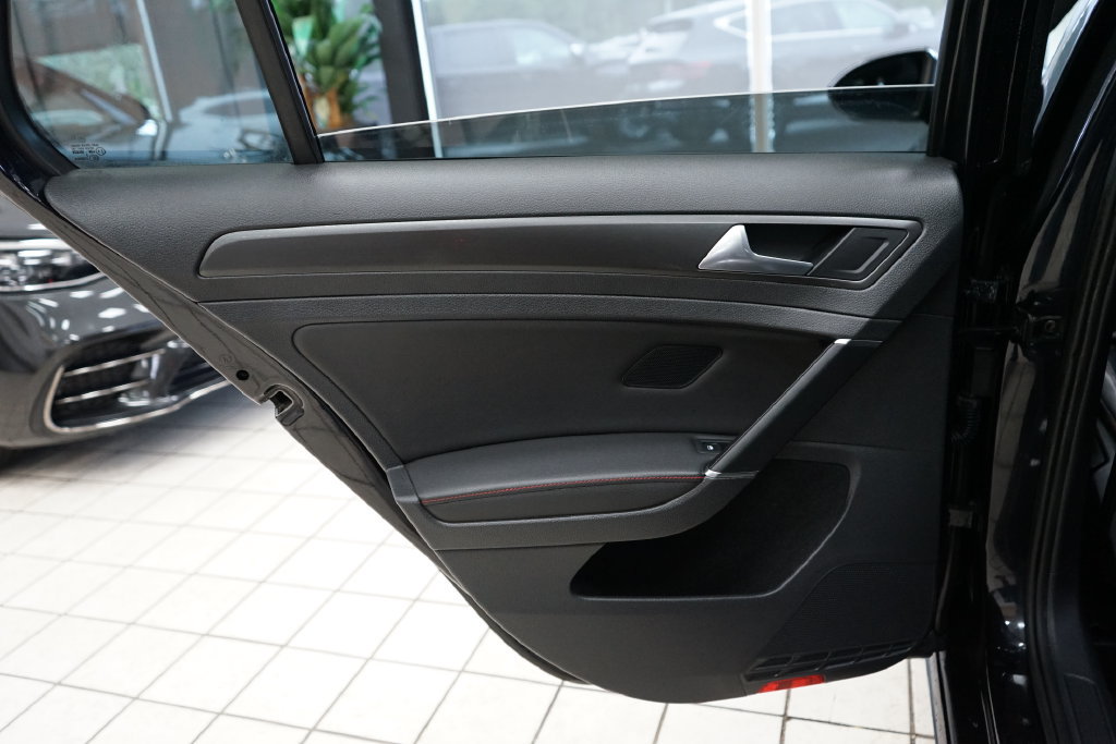 Used 2019 Volkswagen GTI SE FWD image 45
