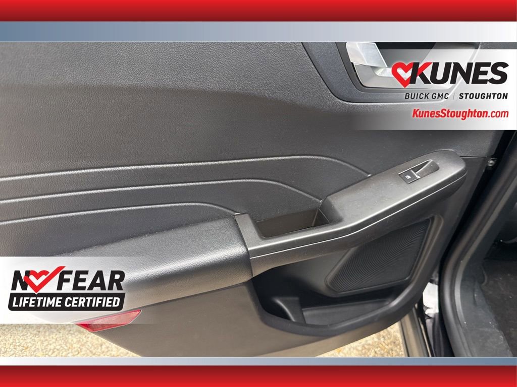 Used 2021 Ford Escape SE w/ SE Sport Appearance Package image 36