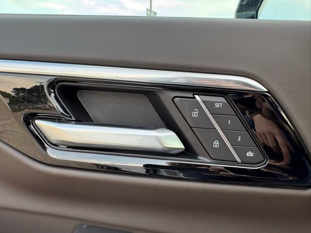 New 2026 Chevrolet Tahoe LT w/ Comfort Package AWD/4WD image 23
