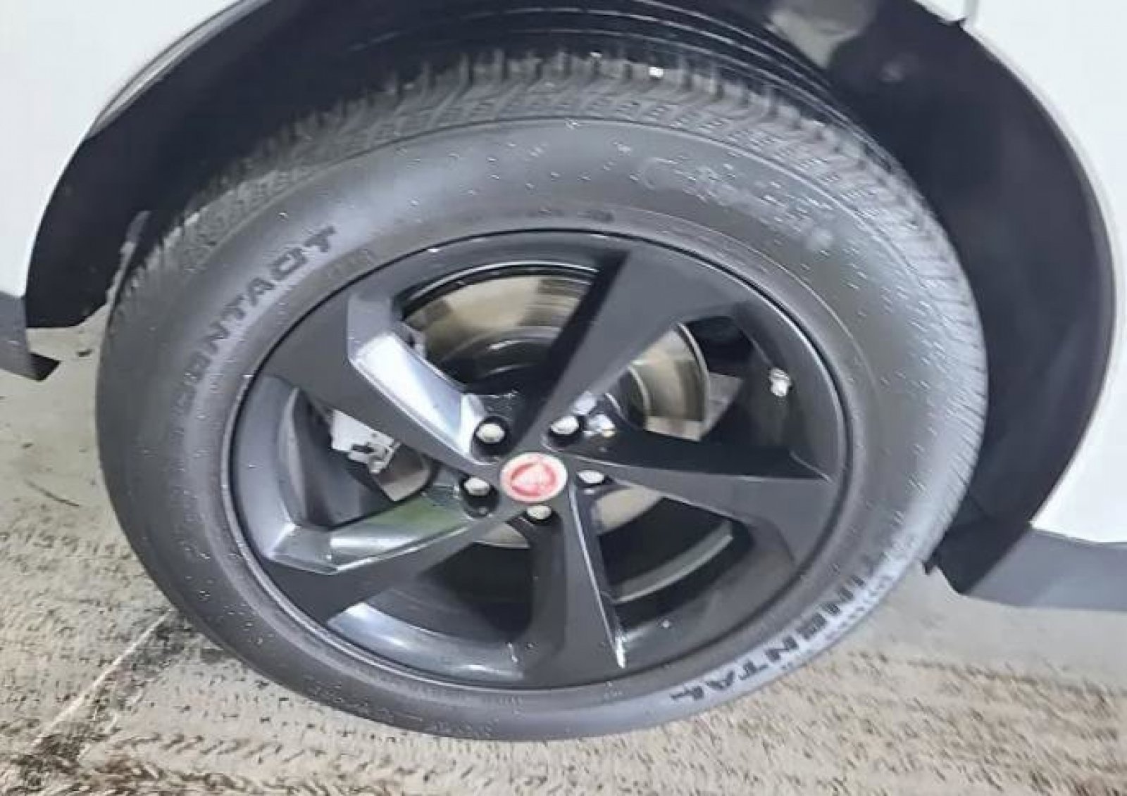 Used 2019 Jaguar F-PACE Premium AWD/4WD image 6